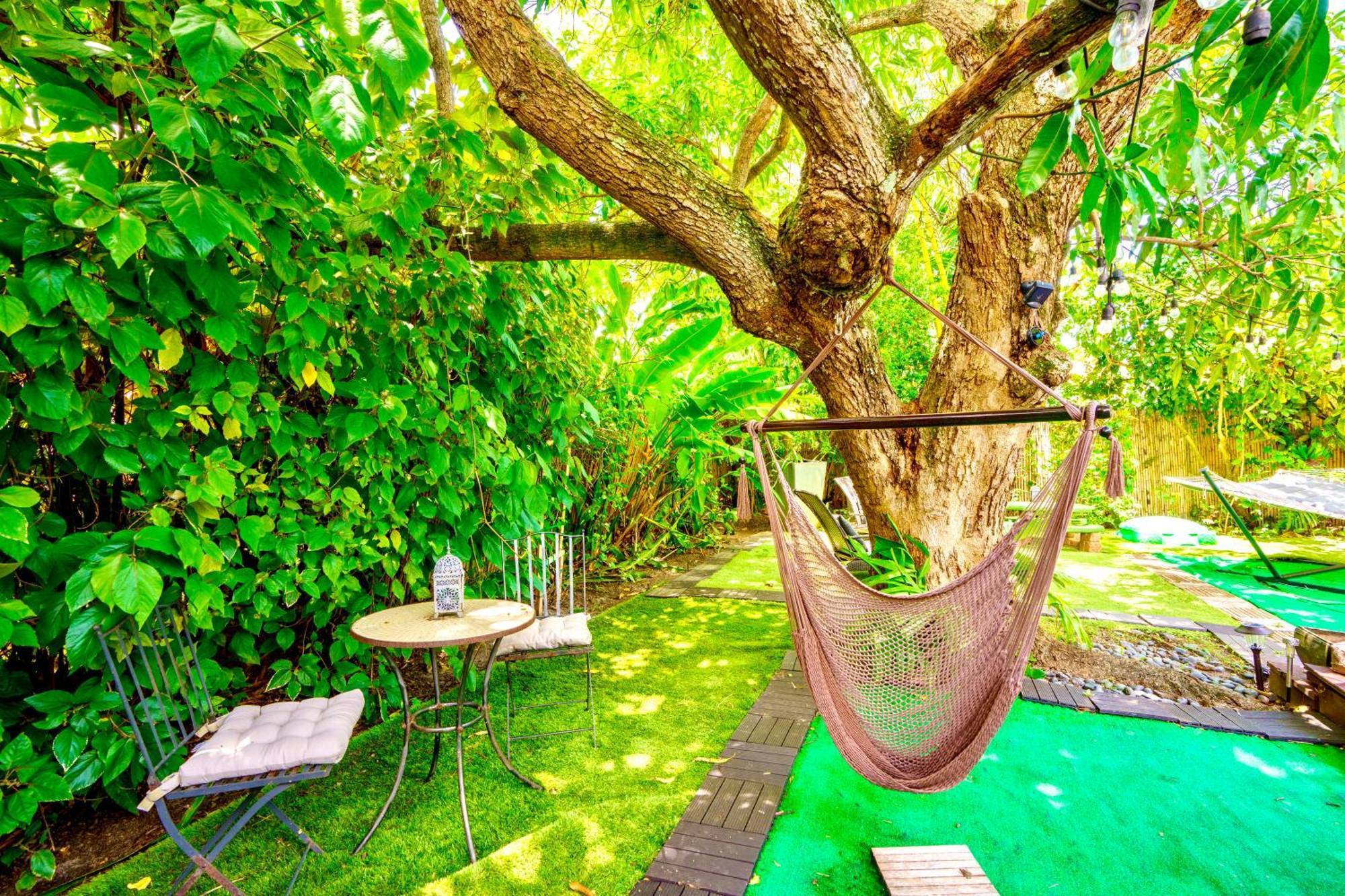 Entire Private Beautiful 2 Bedroom Plus Den House With Gated Front&Back Yard And Free Parking 10Min Drive To Miami Beach エクステリア 写真